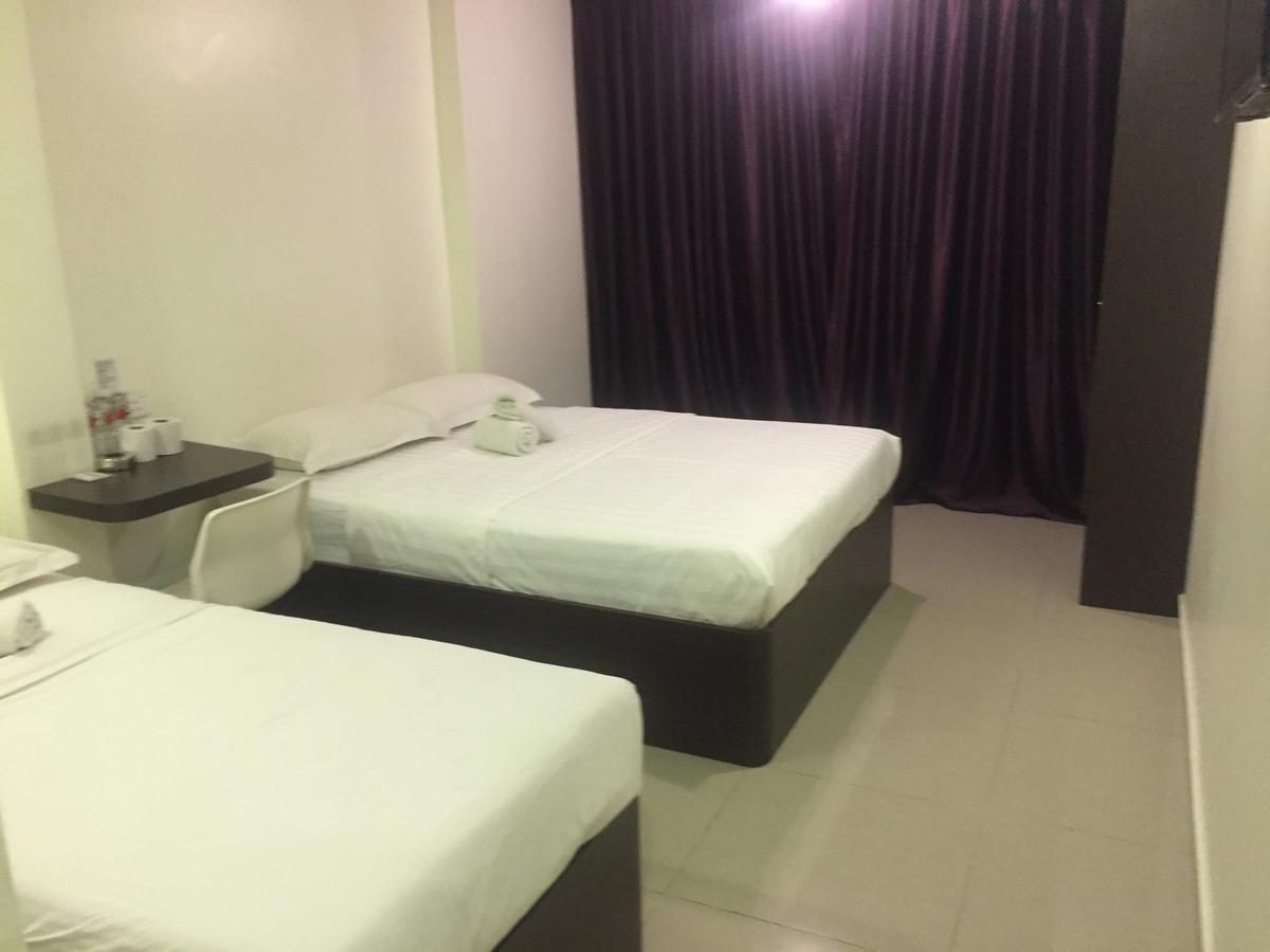 Desa House Hotel Kepong Extérieur photo