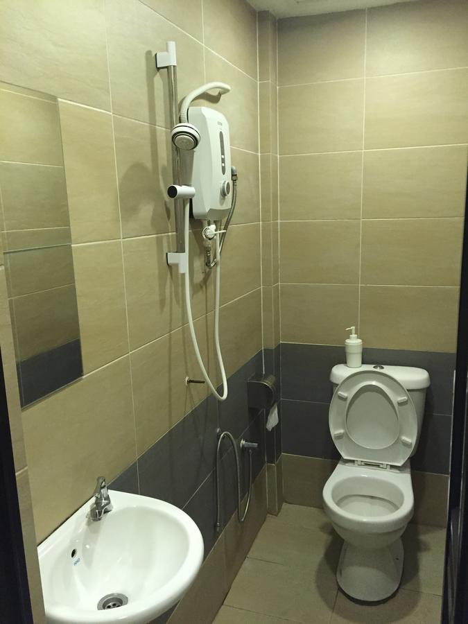 Desa House Hotel Kepong Extérieur photo