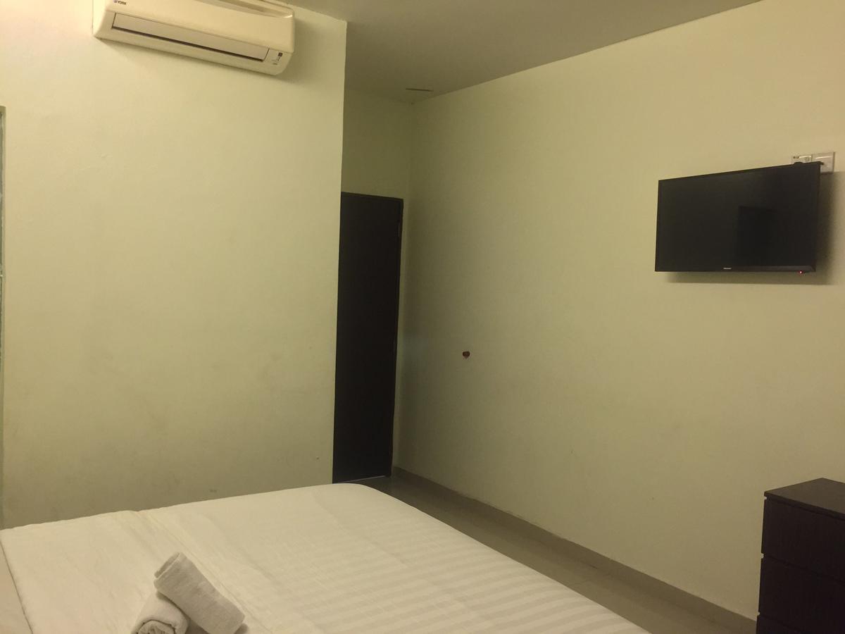 Desa House Hotel Kepong Extérieur photo