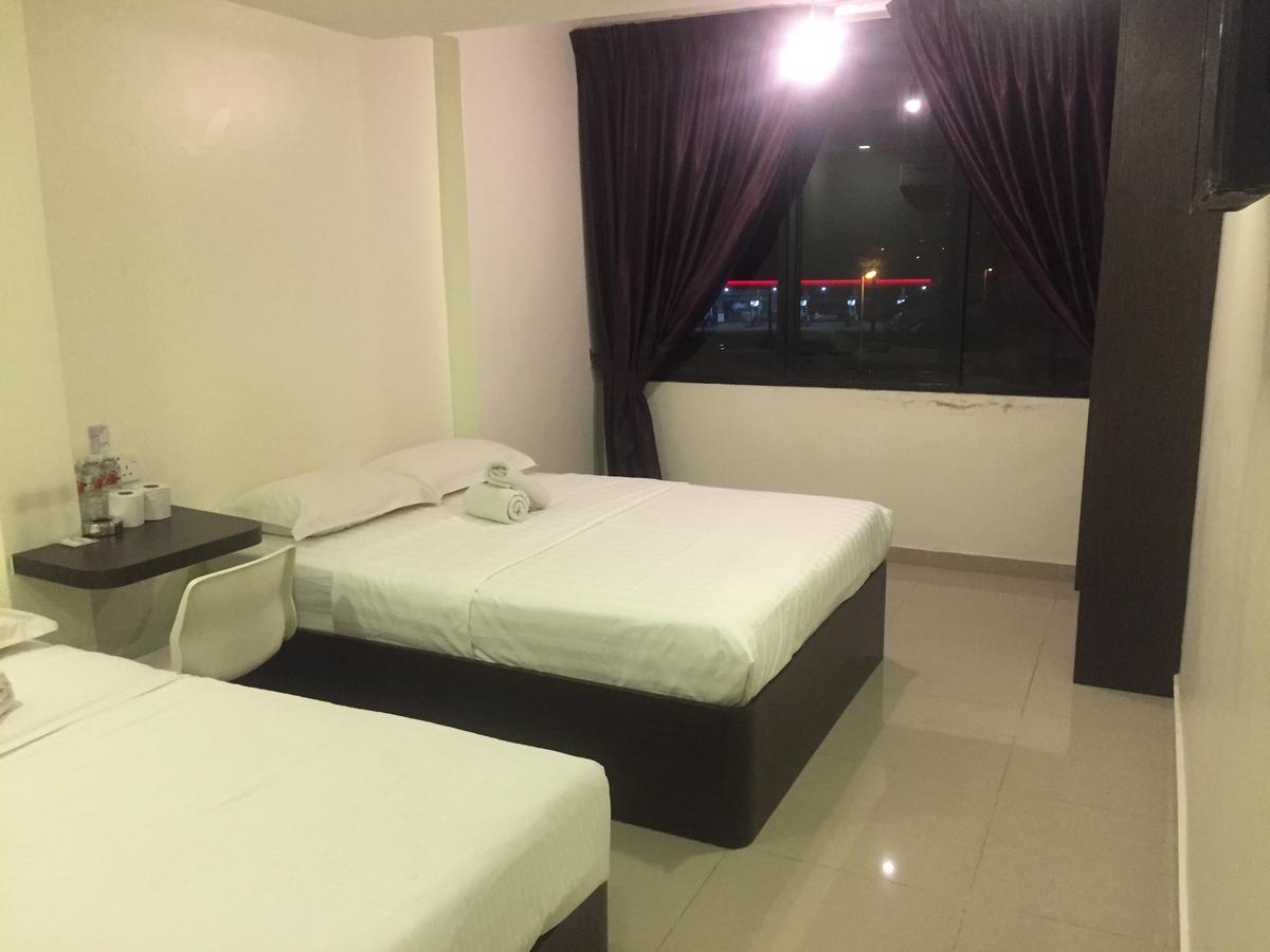 Desa House Hotel Kepong Extérieur photo