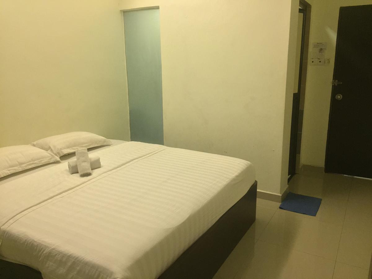 Desa House Hotel Kepong Extérieur photo