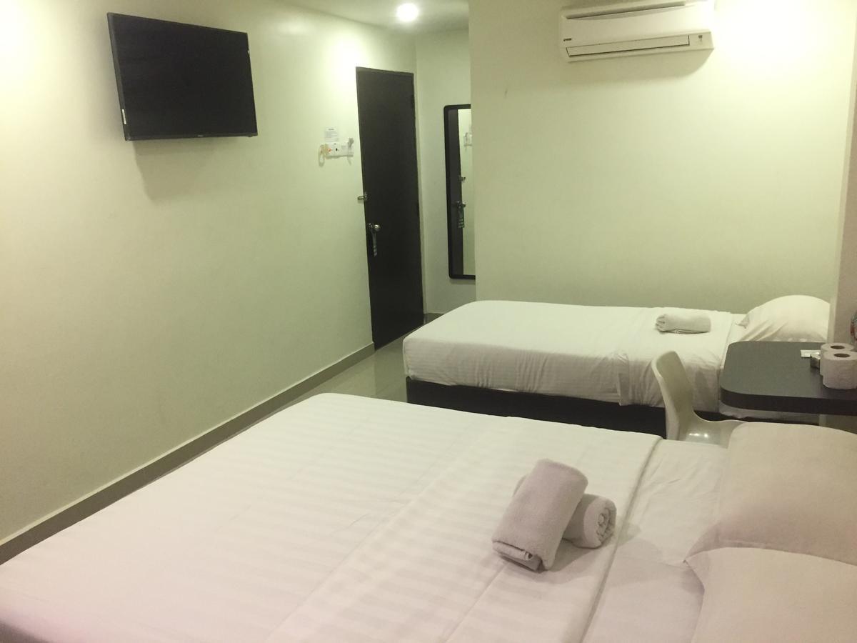Desa House Hotel Kepong Extérieur photo