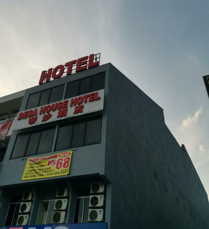 Desa House Hotel Kepong Extérieur photo
